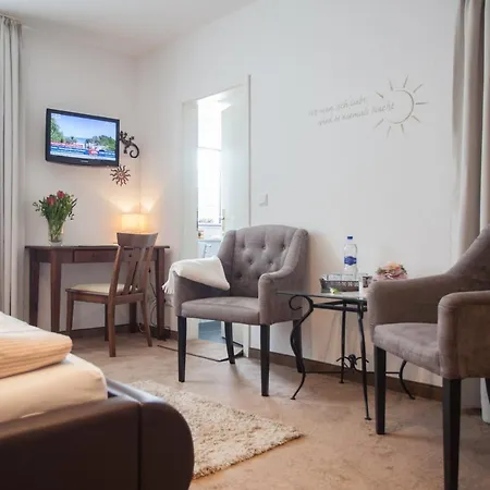 Das Kleine Altstadthotel Готель 3*
