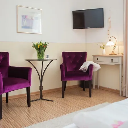 Готель Das Kleine Altstadthotel 3*