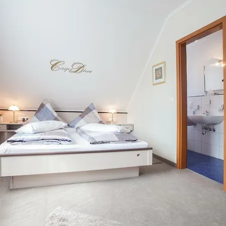 Готель Das Kleine Altstadthotel